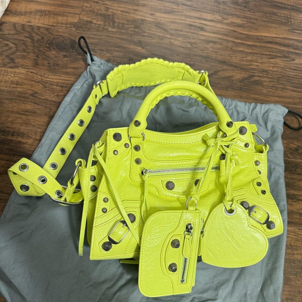Balenciaga Neo Cagole City Bag Leather XS